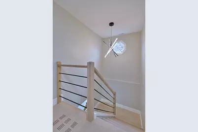 656 W Comstock Avenue, Elmhurst, IL 60126 - Photo 25