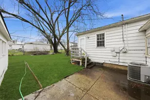 2016 215th Pl, Sauk Village, IL 60411 - Photo 15