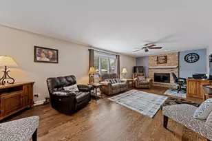 621 Vanderbilt Dr, New Lenox, IL 60451 - Photo 9