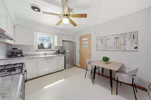 3728 Grove Ave, Berwyn, IL 60402 - Photo 9