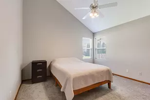 824 E Kahler Rd, Wilmington, IL 60481 - Photo 9