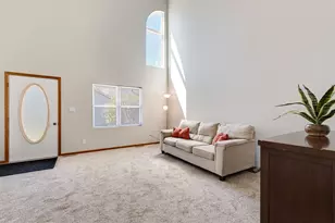 824 E Kahler Rd, Wilmington, IL 60481 - Photo 3