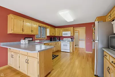 9307 Loch Glen Drive, Lakewood, IL 60014 - Photo 3