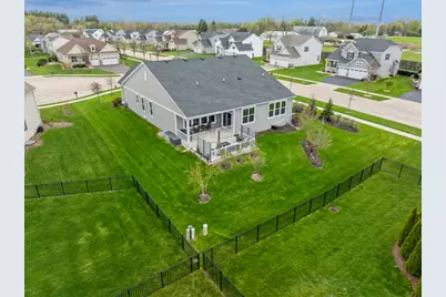 9242 Enstrom Court, Huntley, IL 60142 - Photo 5