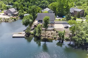 250 Fossil Point Ct, Wilmington, IL 60481 - Photo 3