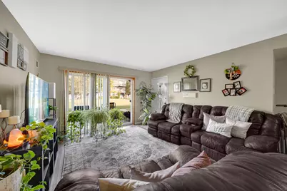 9381 Bay Colony Drive #1N, Des Plaines, IL 60016 - Photo 3