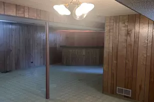 5636 W Sunnyside Ave, Chicago, IL 60630 - Photo 19