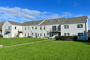 2019 Oak St, Saint Charles, IL 60174 - Photo 11