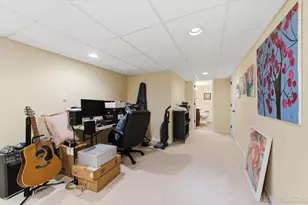 320 Essex Ct, Aurora, IL 60504 - Photo 29