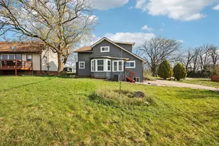 42319 N Woodbine Ave, Antioch, IL 60002 - Photo 1