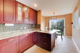 1422 Welland Ct, Roselle, IL 60172 - Photo 9