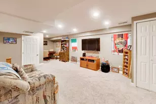 1422 Welland Ct, Roselle, IL 60172 - Photo 23