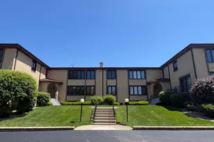 10355 Parkside Ave, Oak Lawn, IL 60453 - Photo 1