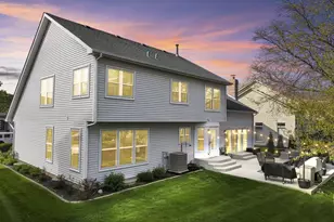 1601 Crowfoot Cir N, Hoffman Estates, IL 60169 - Photo 23