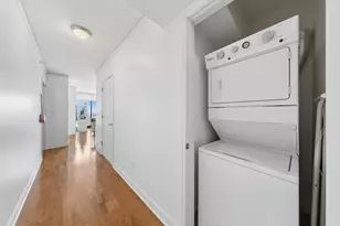 225 N Columbus Dr, Chicago, IL 60601 - Photo 7