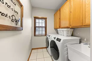 6304 Snead Ct, Woodridge, IL 60517 - Photo 17