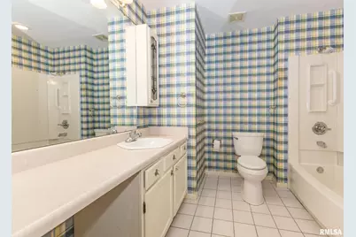 3407 41st Street #0, Moline, IL 61265 - Photo 15