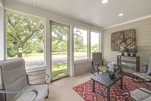 1900 Hickory Knoll Dr, Deerfield, IL 60015 - Photo 21