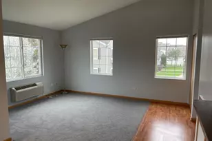 1517 Silverstone Dr, Carpentersville, IL 60110 - Photo 5