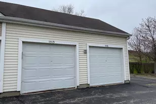 1517 Silverstone Dr, Carpentersville, IL 60110 - Photo 23
