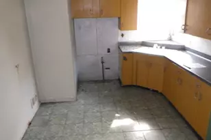 9136 S Union Ave, Chicago, IL 60620 - Photo 7