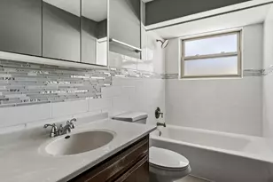 2746 N 75th Ct, Elmwood Park, IL 60707 - Photo 17