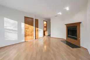 1019 S Oakley Blvd, Chicago, IL 60612 - Photo 3