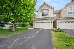 629 Buckboard Ln, Sycamore, IL 60178 - Photo 35