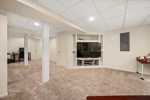 629 Buckboard Ln, Sycamore, IL 60178 - Photo 33