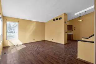 115 N McAree Rd, Waukegan, IL 60085 - Photo 7
