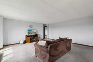 1 Renaissance Pl, Palatine, IL 60067 - Photo 9