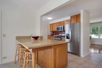586 Aztec Drive, Carol Stream, IL 60188 - Photo 9