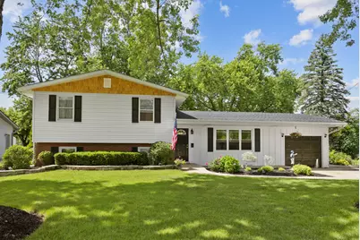 586 Aztec Drive, Carol Stream, IL 60188 - Photo 1
