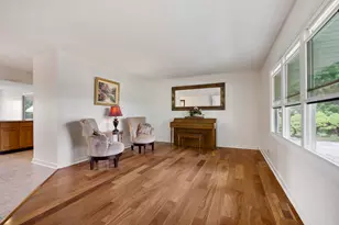 586 Aztec Dr, Carol Stream, IL 60188 - Photo 5