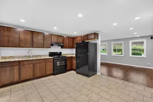 4540 181st Pl, Country Club Hills, IL 60478 - Photo 5