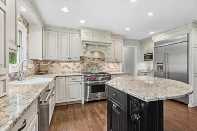 3002 Easton Place, Saint Charles, IL 60175 - Photo 9