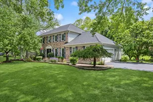 3002 Easton Pl, Saint Charles, IL 60175 - Photo 1