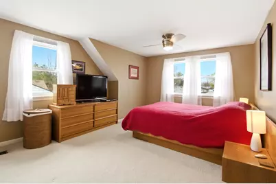 221 S Michigan Avenue, Addison, IL 60101 - Photo 13