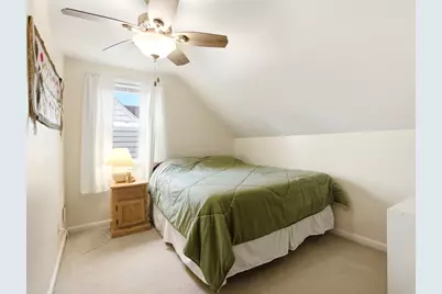 221 S Michigan Avenue, Addison, IL 60101 - Photo 17