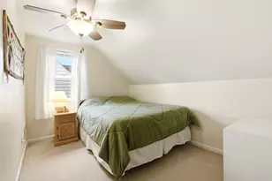 221 S Michigan Ave, Addison, IL 60101 - Photo 17