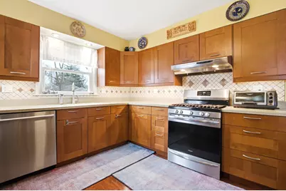 221 S Michigan Avenue, Addison, IL 60101 - Photo 9