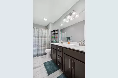 440 E Franklin Street #204, Eldridge, IA 52748 - Photo 19