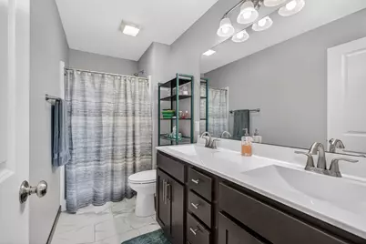 440 E Franklin Street #204, Eldridge, IA 52748 - Photo 17