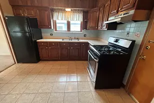 9054 Bennett Ave, Skokie, IL 60203 - Photo 3