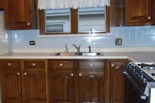 9054 Bennett Ave, Skokie, IL 60203 - Photo 5