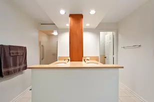 22 Park Ln, Park Ridge, IL 60068 - Photo 19