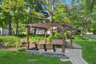 1204 Hobson Oaks Ct, Naperville, IL 60540 - Photo 23