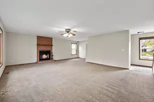 1266 Fernleaf Dr, Crystal Lake, IL 60014 - Photo 15