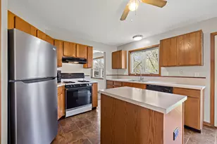 1266 Fernleaf Dr, Crystal Lake, IL 60014 - Photo 13