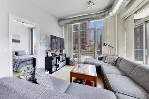 650 W Wayman St, Chicago, IL 60661 - Photo 3